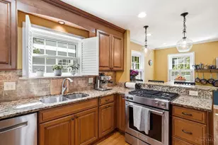 7050 Mt Vernon Ave, Mariemont, OH 45227 - Photo 15