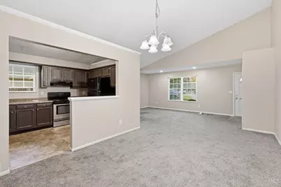 3725 Lacy Court, Middletown, OH 45044 - Photo 5