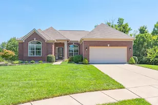 7109 Woodberry Dr, Fairfield Township, OH 45011 - Photo 1