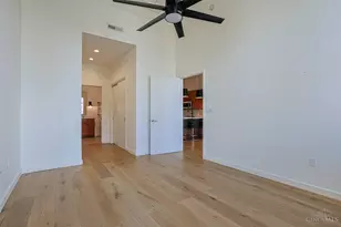 400 Pike St, Cincinnati, OH 45202 - Photo 19