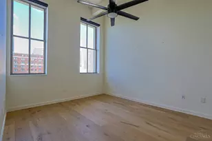 400 Pike St, Cincinnati, OH 45202 - Photo 17