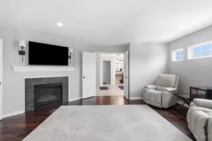 1358 Shaker Run Blvd, Turtle Creek Township, OH 45036 - Photo 23