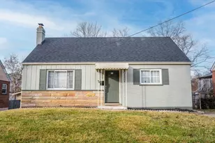 6097 W Fordham Pl, Silverton, OH 45213 - Photo 1