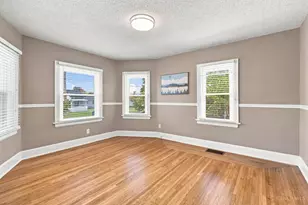 3805 Lansdowne Ave, Deer Park, OH 45236 - Photo 9