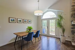 23 Greenhouse Ln, Cincinnati, OH 45209 - Photo 9