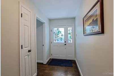 23 Greenhouse Lane, Cincinnati, OH 45209 - Photo 3