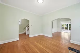 3800 Mt Vernon Ave, Cincinnati, OH 45209 - Photo 7