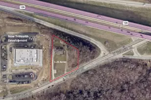 712 W Galbraith Rd, Springfield Township, OH 45231 - Photo 1