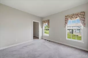 5957 Emerald Lake Dr, Fairfield, OH 45014 - Photo 35