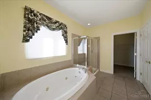 5957 Emerald Lake Dr, Fairfield, OH 45014 - Photo 31