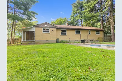 812 Diane Drive, Union Township, OH 45245 - Photo 23