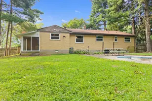 812 Diane Dr, Union Township, OH 45245 - Photo 23
