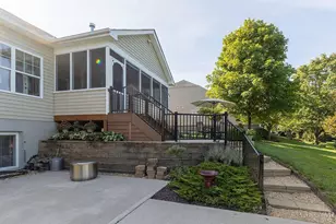 8219 Jeanne's Creek Ln, West Chester, OH 45069 - Photo 11