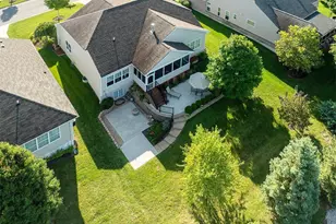 8219 Jeanne's Creek Ln, West Chester, OH 45069 - Photo 5