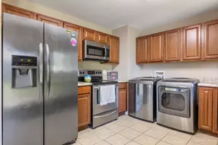 445 E 4th St, Franklin, OH 45005 - Photo 9
