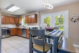 445 E 4th St, Franklin, OH 45005 - Photo 7
