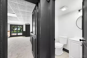725 E Crescentville Rd, Springdale, OH 45246 - Photo 21