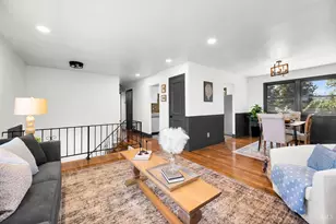 725 E Crescentville Rd, Springdale, OH 45246 - Photo 5
