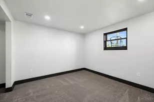 725 E Crescentville Rd, Springdale, OH 45246 - Photo 19