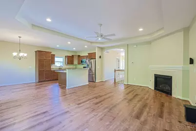 3641 Highland Green, Pierce Township, OH 45245 - Photo 7