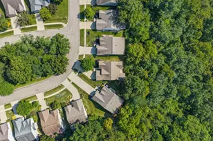 555 County Down Ln, Loveland, OH 45140 - Photo 43