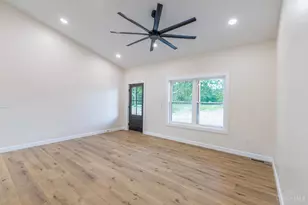 560 W 4th St, Seaman, OH 45679 - Photo 9
