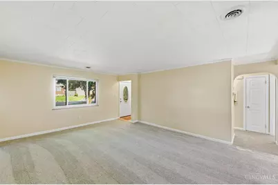 6908 Rob Vern Drive, Cincinnati, OH 45239 - Photo 7