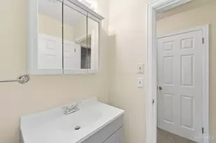 6908 Rob Vern Dr, Cincinnati, OH 45239 - Photo 29