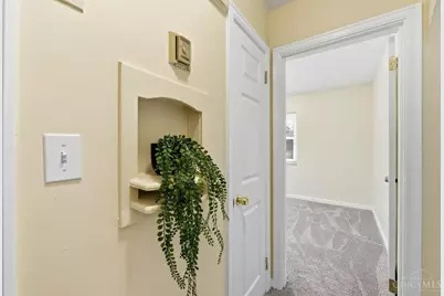 6908 Rob Vern Drive, Cincinnati, OH 45239 - Photo 29