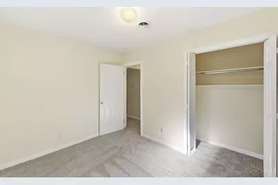 6908 Rob Vern Drive, Cincinnati, OH 45239 - Photo 21