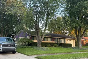 7758 Shalamar Dr, Huber Heights, OH 45424 - Photo 3