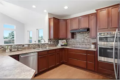 6073 Tyler Point Drive, Hamilton, OH 45011 - Photo 9