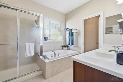 655 Hyacinth Road, Union Township, OH 45245 - Photo 27