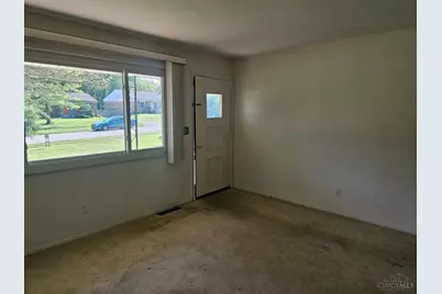 768 Crowden Drive, Springfield Township, OH 45224 - Photo 5