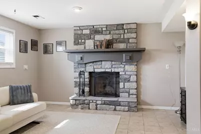 404 Holland Drive, Trenton, OH 45067 - Photo 31