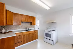 5925 Glenway Ave, Cincinnati, OH 45238 - Photo 9