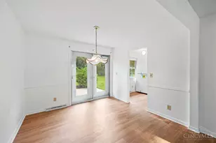 3670 Gailynn Dr, Green Township, OH 45211 - Photo 19