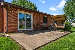 983 Peggy Ln, Wilmington, OH 45177 - Photo 11
