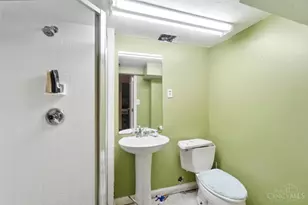 185 Ireland Ave, Cincinnati, OH 45218 - Photo 33