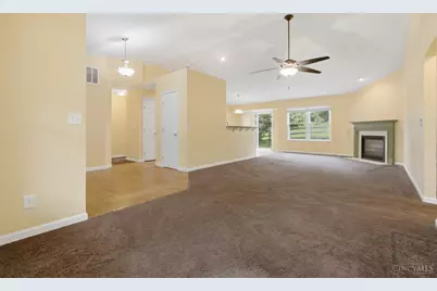 7630 Sandstone Trail, Hamilton Township, OH 45039 - Photo 5
