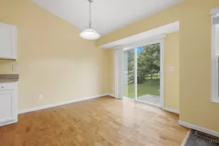 7630 Sandstone Trail, Hamilton Township, OH 45039 - Photo 13