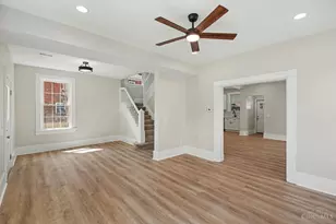 5809 Lathrop Pl, Cincinnati, OH 45224 - Photo 5