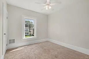 5809 Lathrop Pl, Cincinnati, OH 45224 - Photo 15
