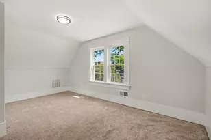 5809 Lathrop Pl, Cincinnati, OH 45224 - Photo 19