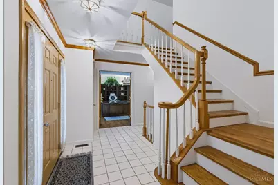 8363 Squirrel Hollow Ridge, West Chester, OH 45069 - Photo 3