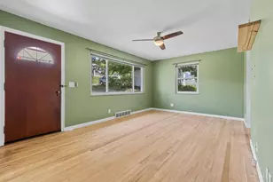2361 E Galbraith Rd, Reading, OH 45237 - Photo 7