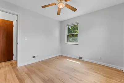 2361 E Galbraith Road, Reading, OH 45237 - Photo 23