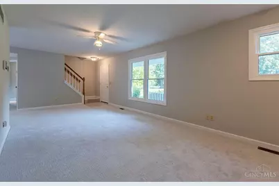 1990 Miles Road, Springfield Township, OH 45231 - Photo 5