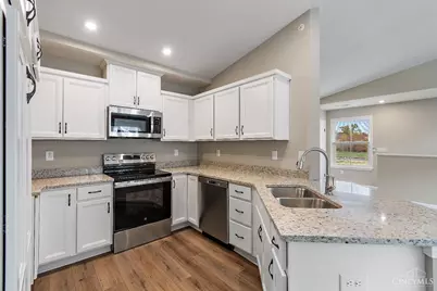 5881 Parkview Lane #305, Miami Township, OH 45150 - Photo 5