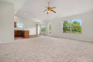656 Parkland Dr, Union Township, OH 45244 - Photo 7
